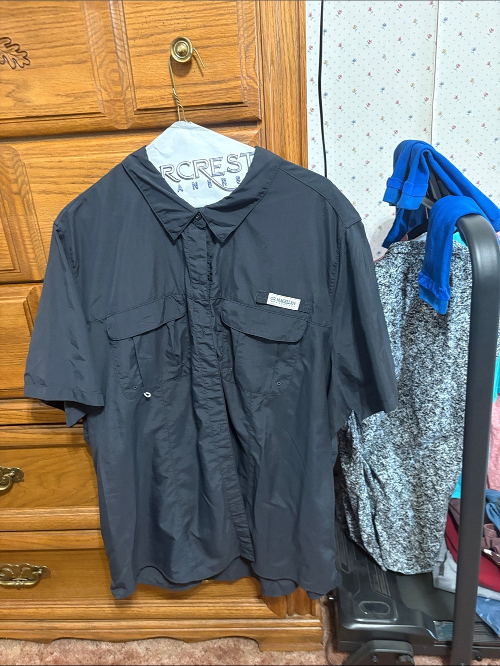Magellan Outdoors Black Short-Sleeve Lightweight Fishing Shirt
